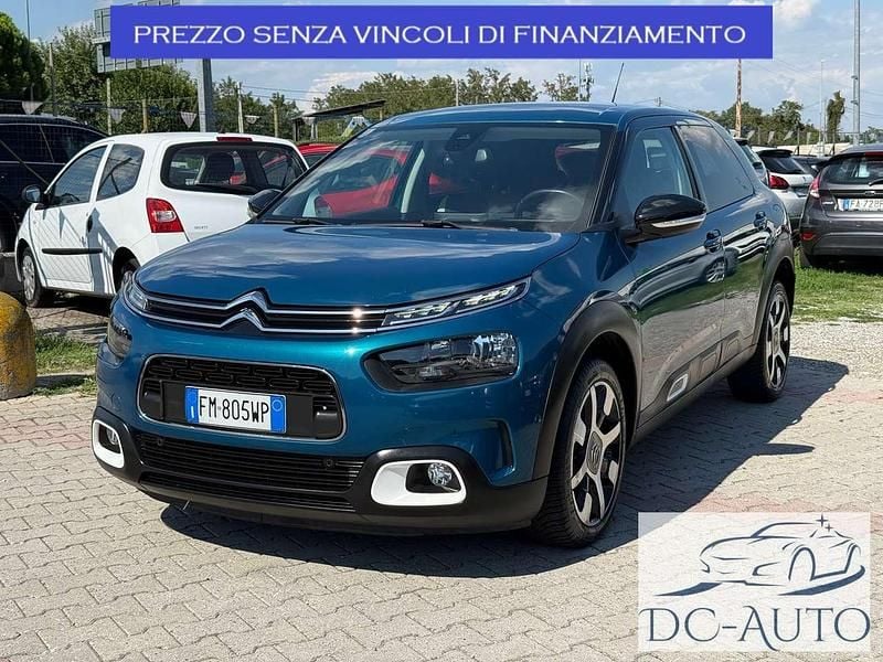 Blu/azzurro Usata 2018 Citroën C4 PureTech Tre volumi | 8990 € (Buon prezzo) - Immagine 1/4