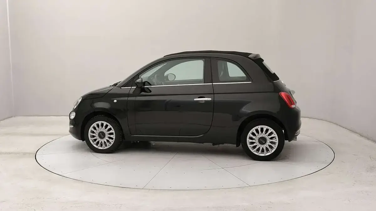 Usata Fiat 500C Dolcevita 69 CV (50 kW) 2024 Nero Cabrio