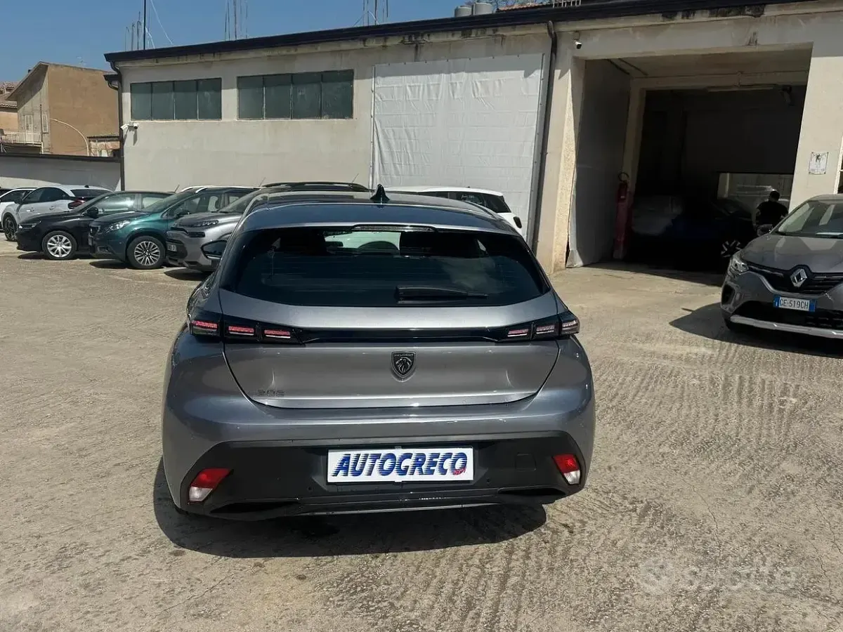 Usata Peugeot 308 Active 131 CV (96 kW) 2023 Grigio Berlina