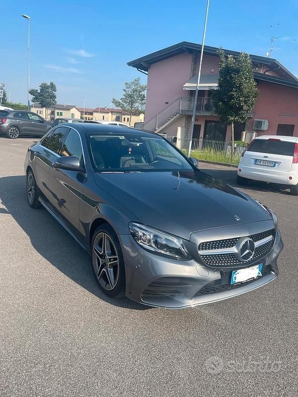 Usata Mercedes C220 170 CV (125 kW) 2019 Grigio Berlina