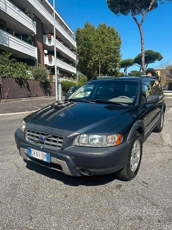 Blu/azzurro Usata 2005 Volvo XC70 Tre volumi | 5500 € (Ottimo prezzo) - Immagine 1/4