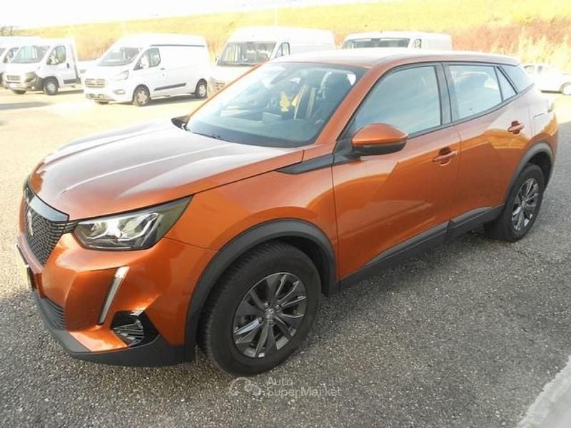 Orange metallizzato Usata 2022 Peugeot 2008 Active SUV | 12.800 € (Super prezzo) - Immagine 1/4
