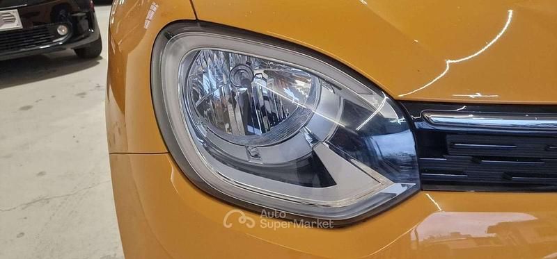 Usata Renault Twingo SE 69 CV (50 kW) 2019 Arancione Utilitaria