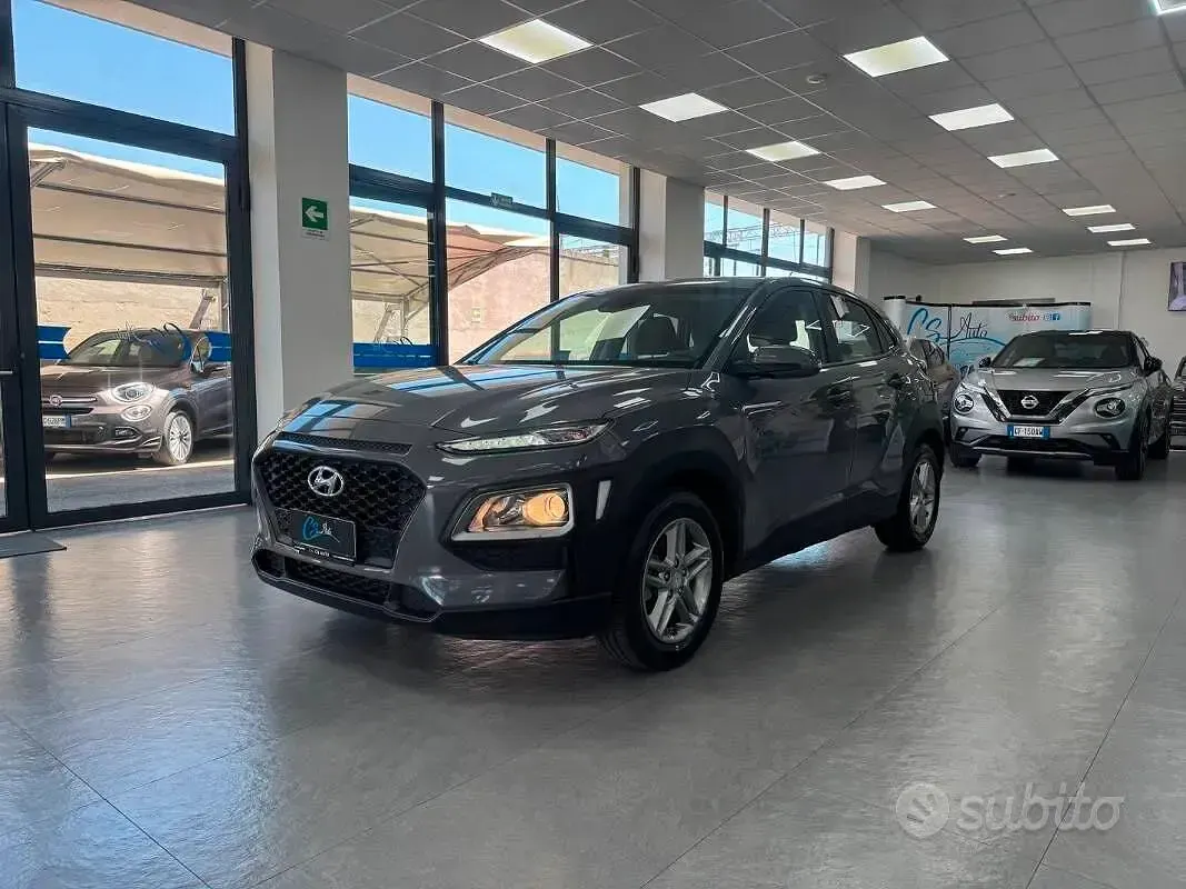 Usata Hyundai Kona Style 116 CV (85 kW) 2019 Grigio SUV