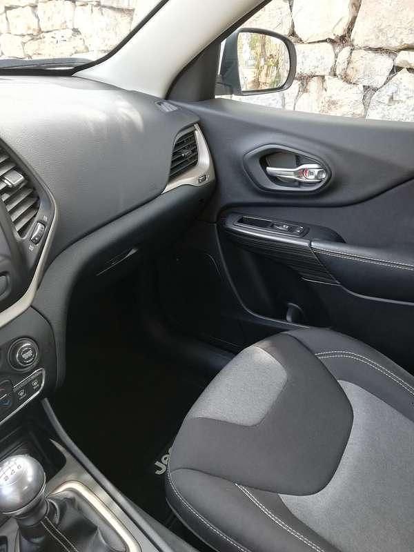 Usata Jeep Cherokee Longitude 140 CV (102 kW) 2016 SUV