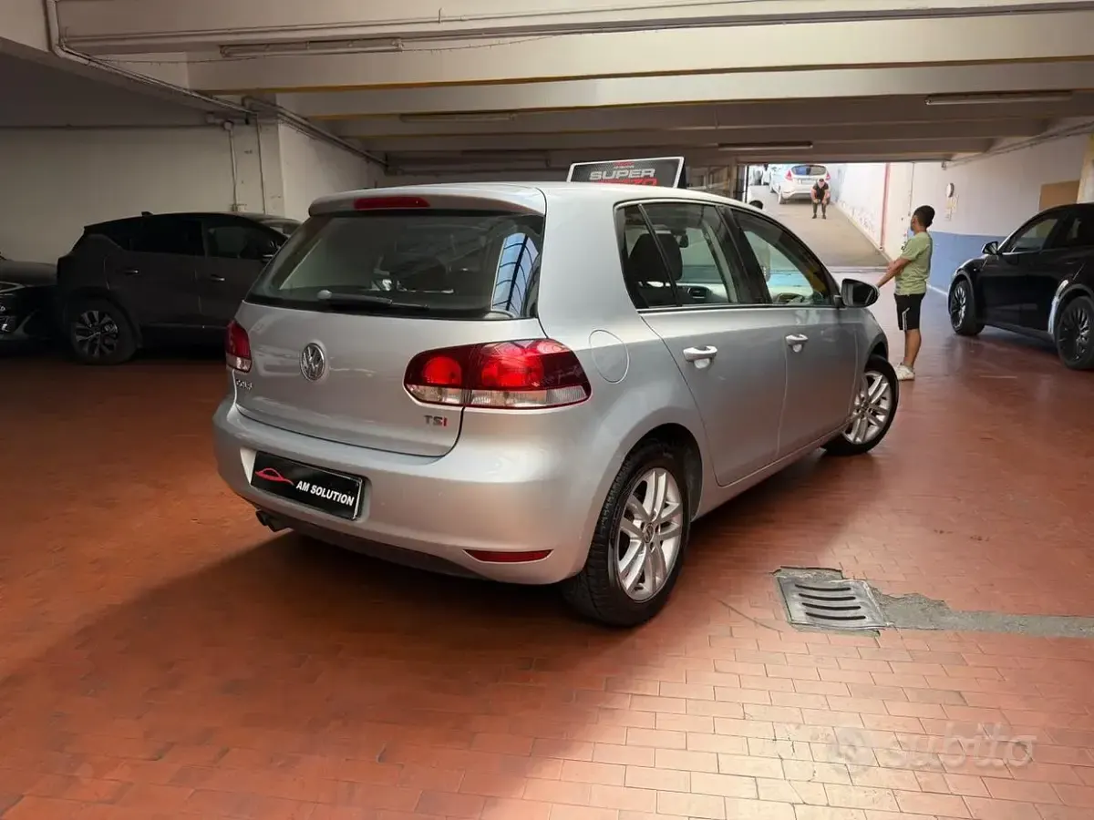 Usata VW Golf VI 122 CV (89 kW) 2011 Grigio Utilitaria