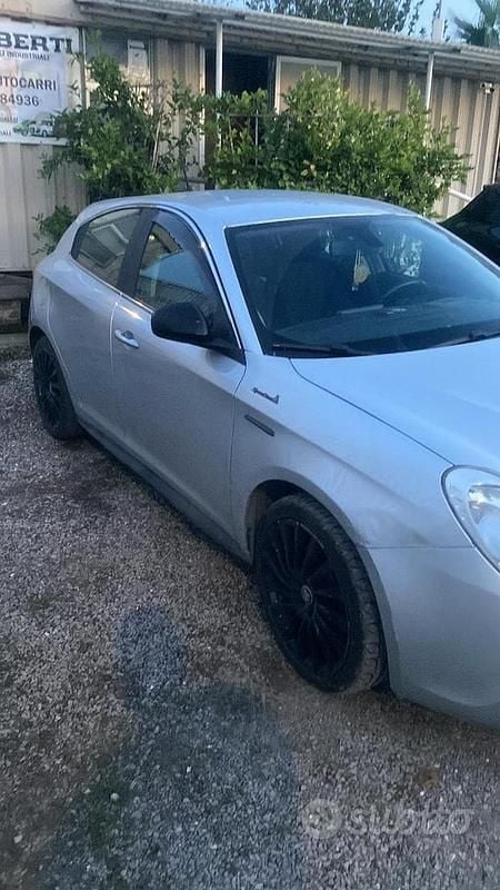 Usata Alfa Romeo Giulietta 130 CV (95 kW) 2012 Utilitaria