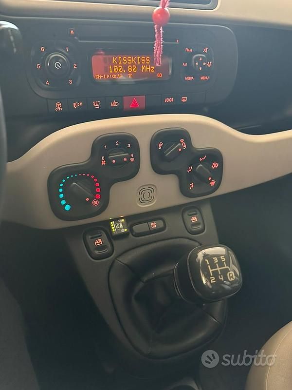 Usata Fiat Panda 69 CV (50 kW) 2015 Utilitaria