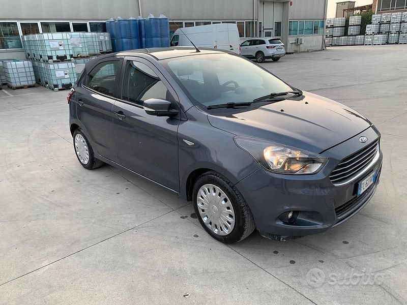 Usata Ford Ka Plus 70 CV (51 kW) 2017 Blu Utilitaria