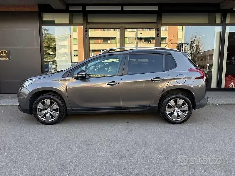 Usata Peugeot 2008 Allure 120 CV (88 kW) 2018 Grigio SUV