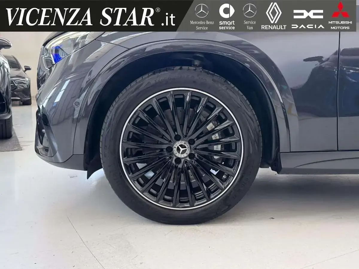 Usata Mercedes GLC300 Premium 269 CV (197 kW) 2025 Grigio grafite SUV