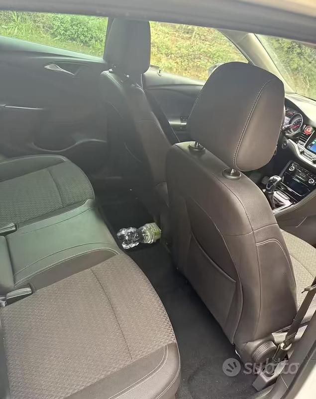 Usata Opel Astra 110 CV (80 kW) 2017 Bianco Berlina