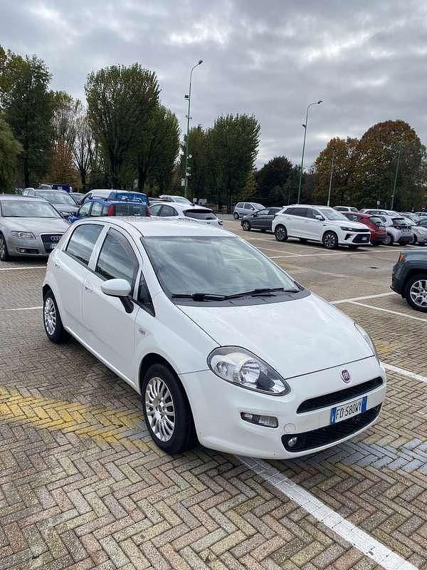 Usata Fiat Grande Punto 77 CV (56 kW) 2016 Utilitaria