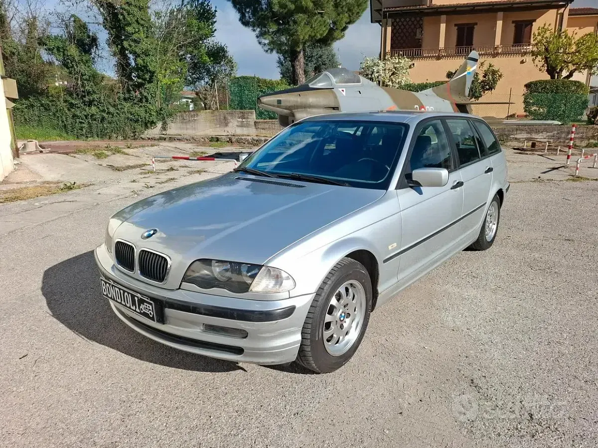 Usata BMW 318 118 CV (86 kW) 2000 Grigio Station wagon