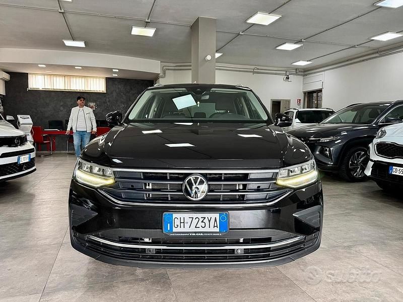 Usata VW Tiguan Life 150 CV (110 kW) 2022 Nero SUV