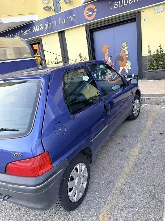 Usata Peugeot 106 50 CV (36 kW) 1997 Bluazzurro Utilitaria