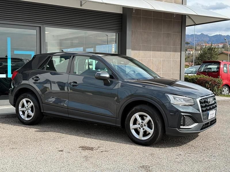 Usata Audi Q2 Business Plus 150 CV (110 kW) 2021 Grigio SUV