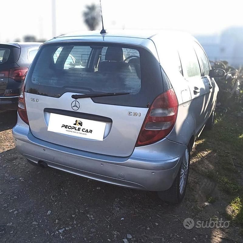 Usata Mercedes A180 Elegance 109 CV (80 kW) 2005 Grigio Monovolume