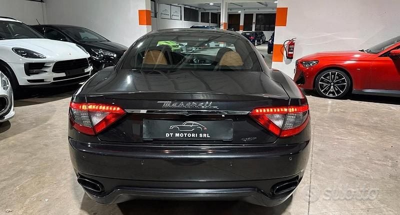 Usata Maserati Granturismo 460 CV (338 kW) 2013 Grigio Coupé