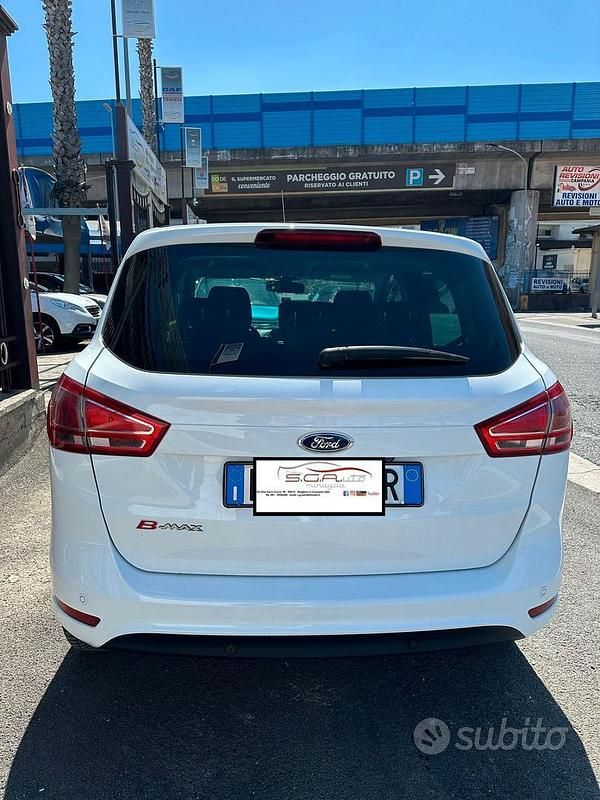 Usata Ford B-MAX Titanium 90 CV (66 kW) 2013 Bianco Monovolume