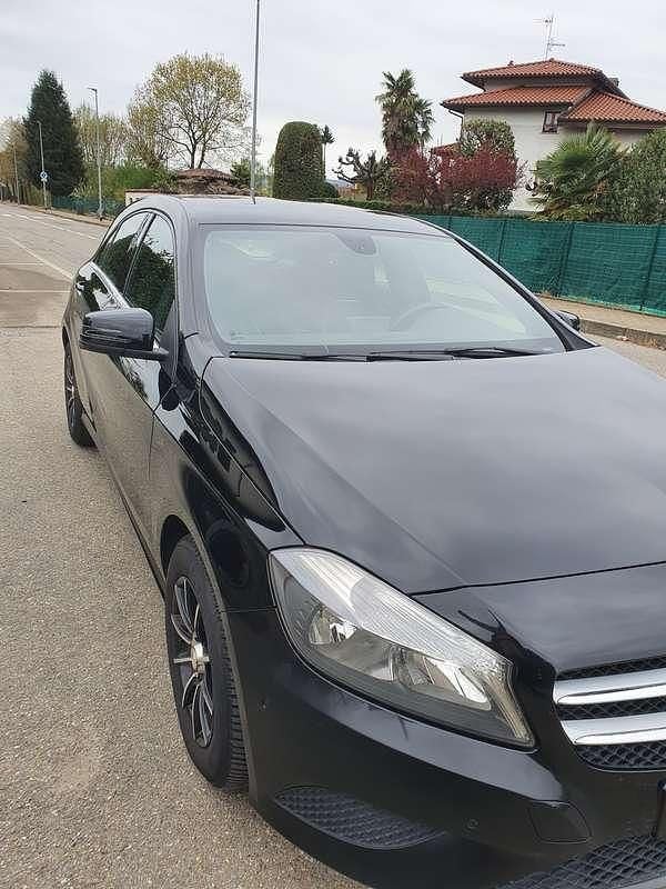Usata Mercedes A180 109 CV (80 kW) 2013 Berlina