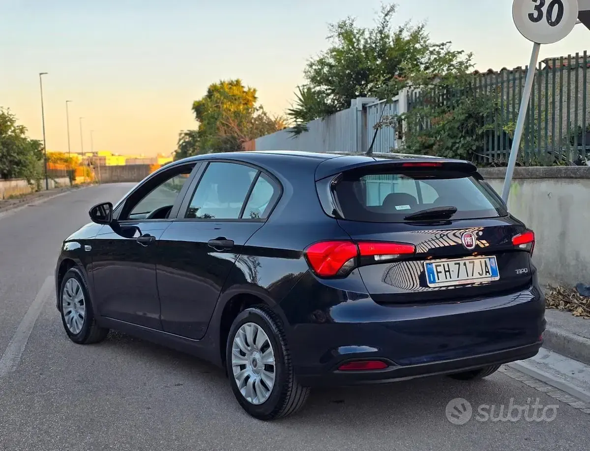 Usata Fiat Tipo 95 CV (69 kW) 2018 Bluazzurro Berlina