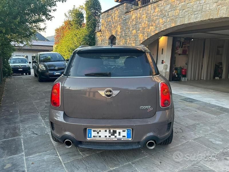 Begagnad Mini Cooper SD 143 HK (105 kW) 2011 Brun Halvkombi