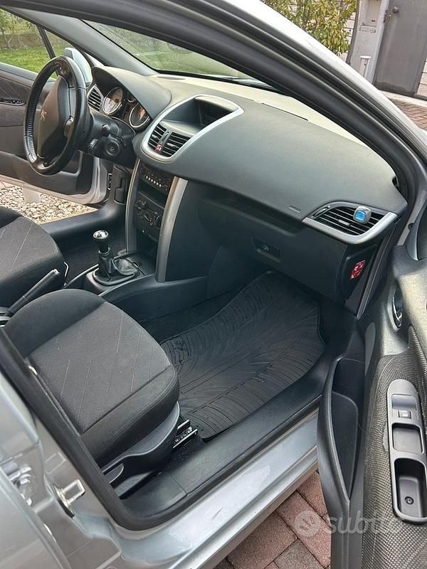 Usata Peugeot 207 2008 Grigio Berlina