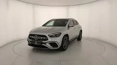 Usata Mercedes GLA220 Advanced Plus 190 CV (139 kW) 2024 Grigio montagna SUV