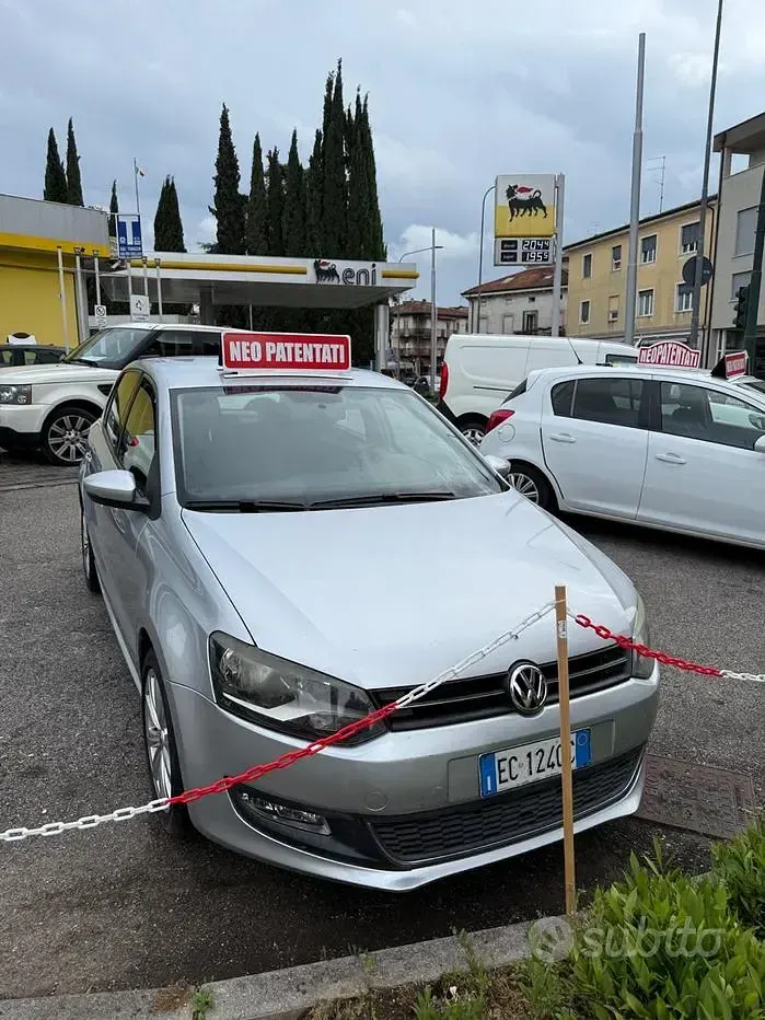 Usata VW Polo Highline 75 CV (55 kW) 2010 Grigio Utilitaria