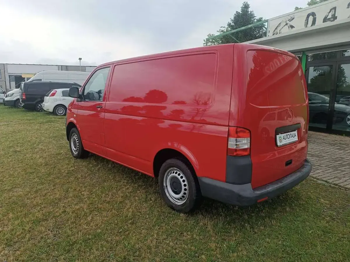 Usata VW T5 84 CV (61 kW) 2011 Rosso Furgone