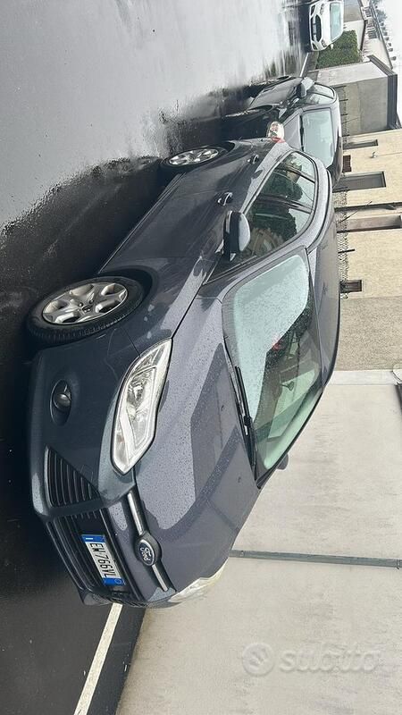 Grigio Usata 2014 Ford Focus Station wagon | 7000 € - Immagine 1/4