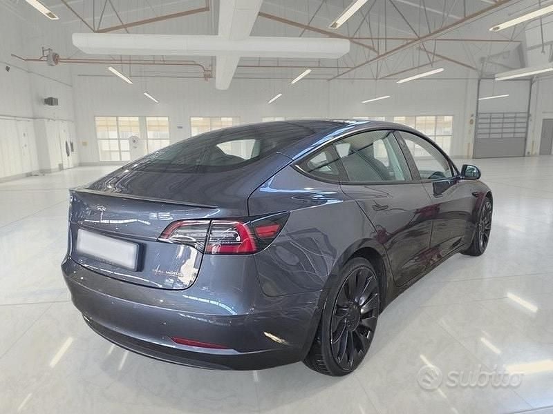 Usata Tesla Model 3 Performance 461 kW (627 CV) 2021 Grigio Berlina