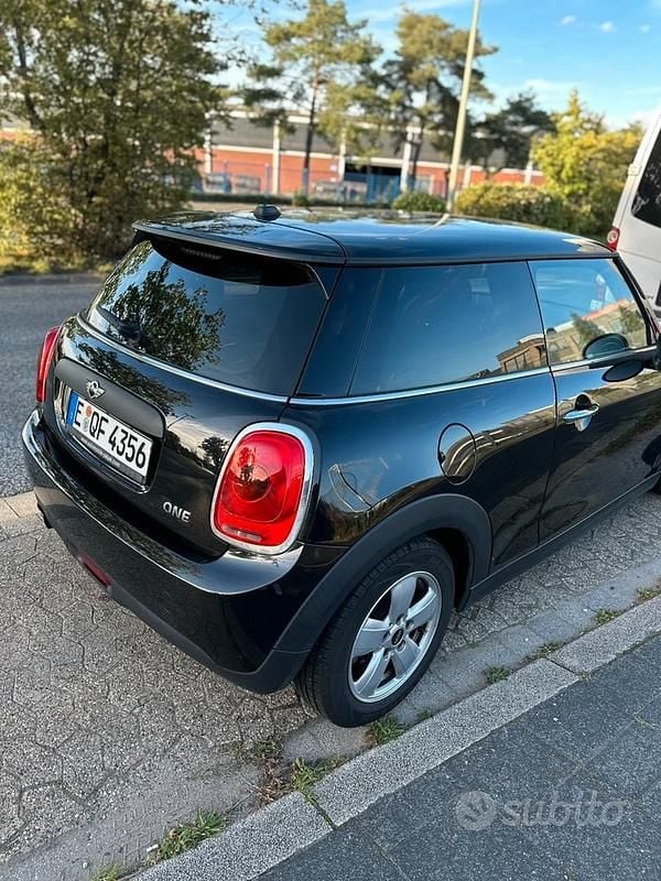 Usata Mini ONE 2017 Nero Utilitaria