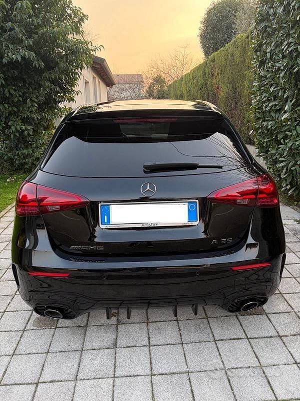 Usata Mercedes A35 AMG AMG line 306 CV (225 kW) 2023 Nero Berlina