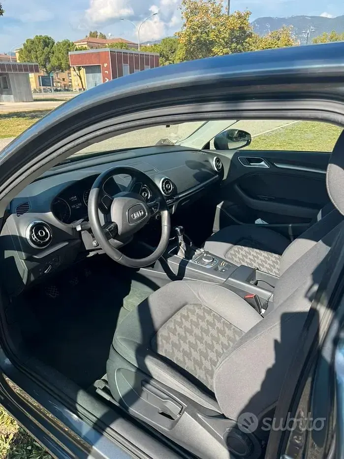 Usata Audi A3 105 CV (77 kW) 2013 Grigio Utilitaria