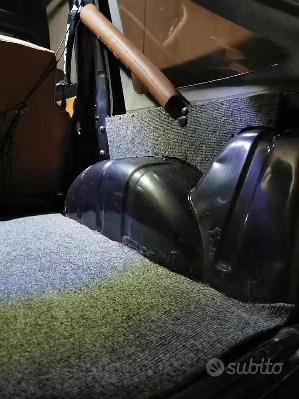 Usata Suzuki Samurai 69 CV (50 kW) 1997 Grigio SUV