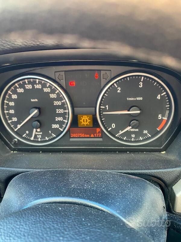 Usata 2012 BMW 318 Station wagon | 4000 € (Super prezzo) - Immagine 1/4