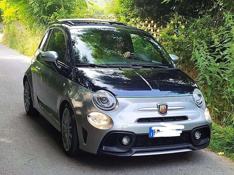Usata Abarth 695 179 CV (131 kW) 2017 Utilitaria