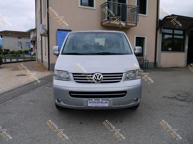 Usata VW Caravelle 131 CV (96 kW) 2007 Argento Furgone