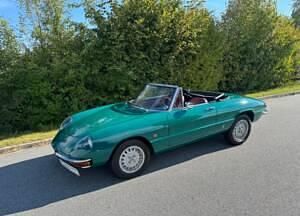 Usata Alfa Romeo Spider 109 CV (80 kW) 1968 Verde Cabrio