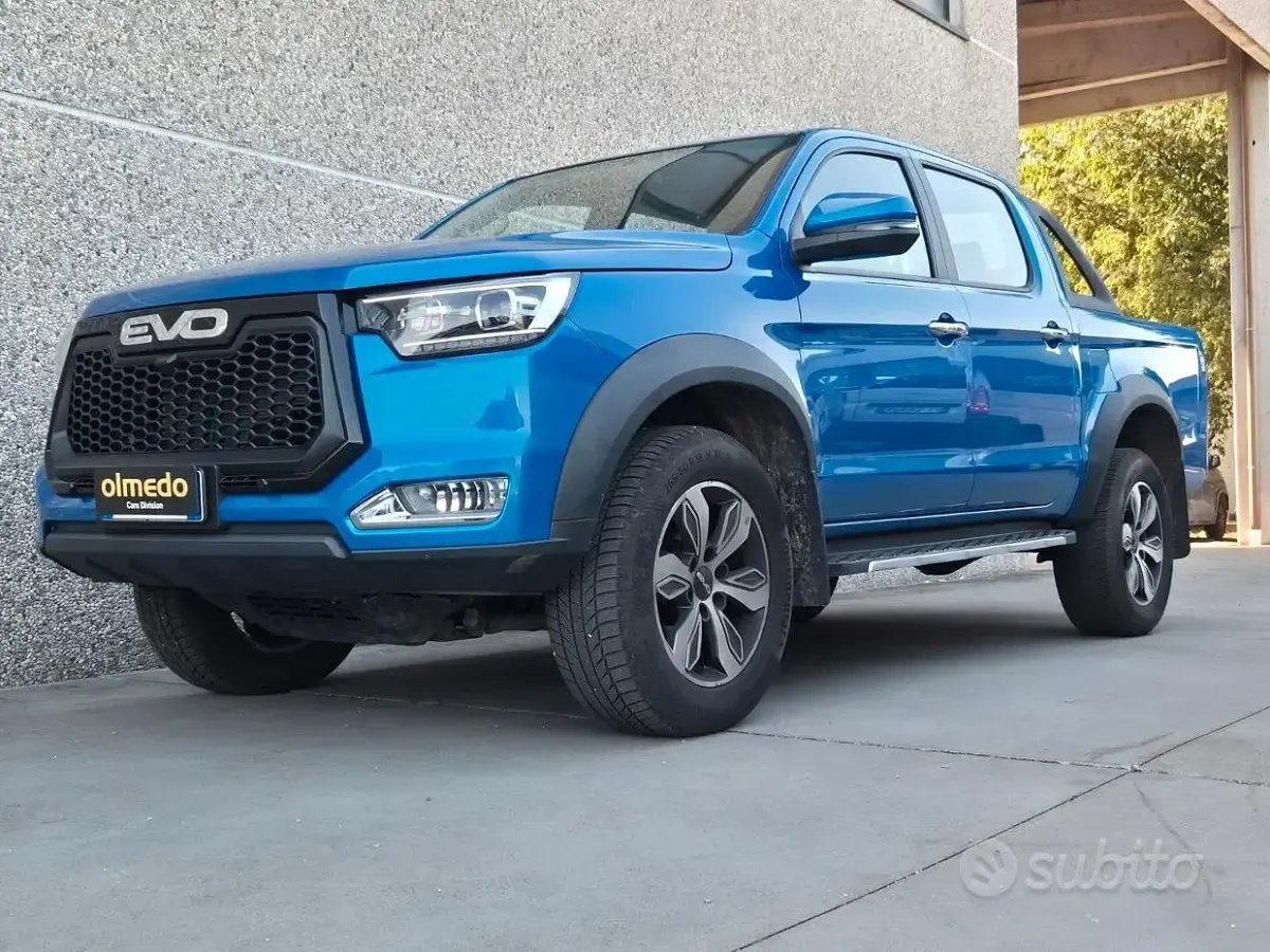 Usata EVO Cross 4 136 CV (100 kW) 2023 Blu Pick-up