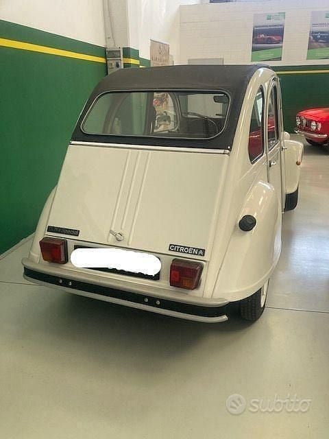 Occasion Citroën 2CV 38 ch (27 kW) 1985 Nessuno(met.) Berline