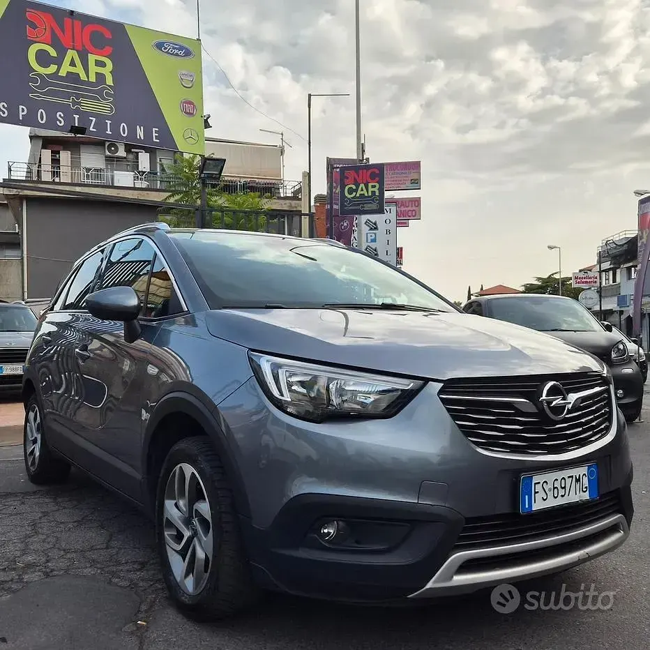 Usata Opel Crossland X 102 CV (75 kW) 2018 Grigio SUV