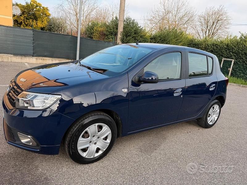 Usata Dacia Sandero 75 CV (55 kW) 2018 Blu Berlina