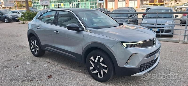 Usata Opel Mokka Elegance 110 CV (80 kW) 2022 Grigio SUV