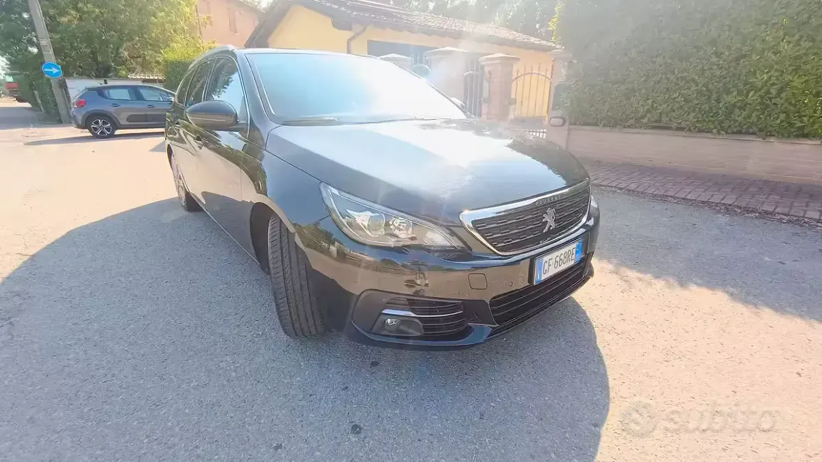 Usata Peugeot 308 SW Allure 131 CV (96 kW) 2021 Nero Station wagon