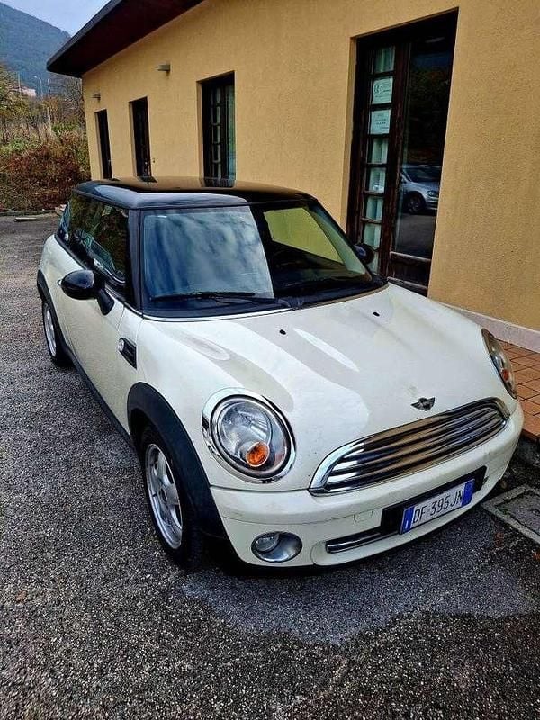 Bianco Usata 2007 Mini Cooper Chili Utilitaria | 3500 € (Buon prezzo) - Immagine 1/4