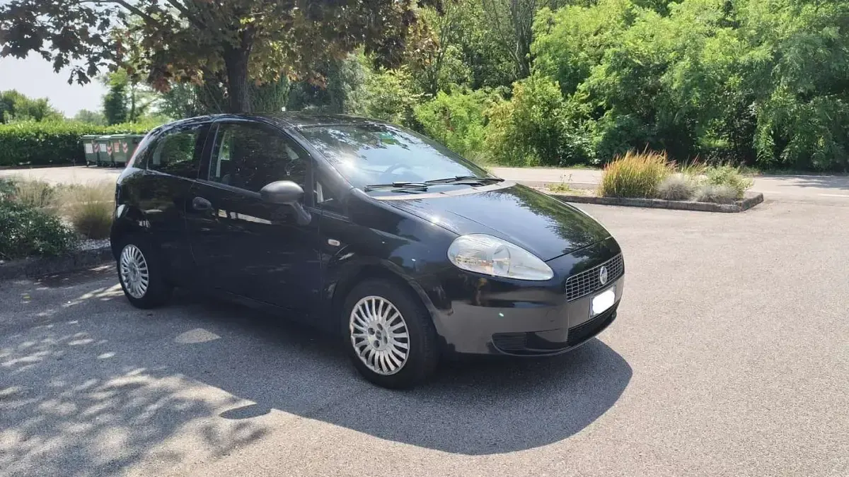 Usata Fiat Grande Punto Dynamic 65 CV (47 kW) 2007 Utilitaria
