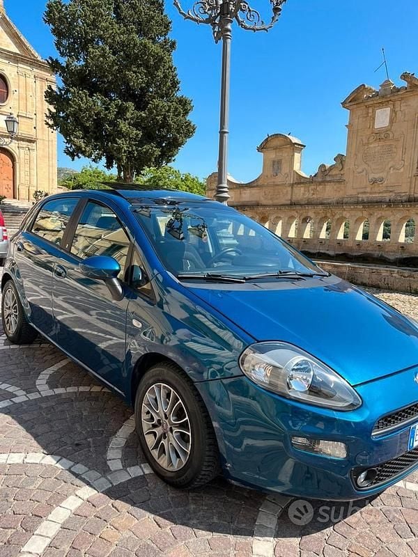 Usata Fiat Punto Evo Sport 75 CV (55 kW) 2012 Blu Utilitaria